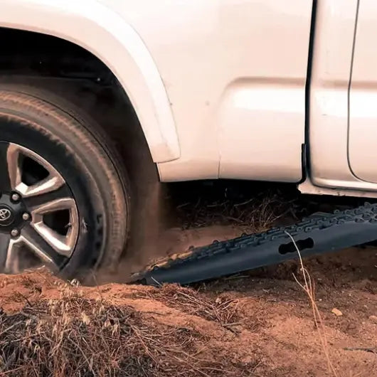 Tapis de Traction Antidérapant pour Pneus – 2 Pièces