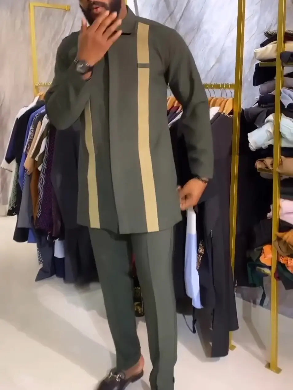 Costume Africain Style Décontracté et Élégant
